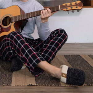 NWT Original Boucle Memory Foam Slippers